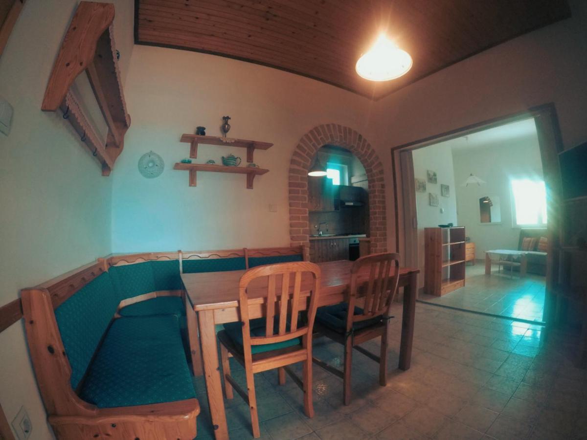 Apartements Magdalena Apartma Lopar